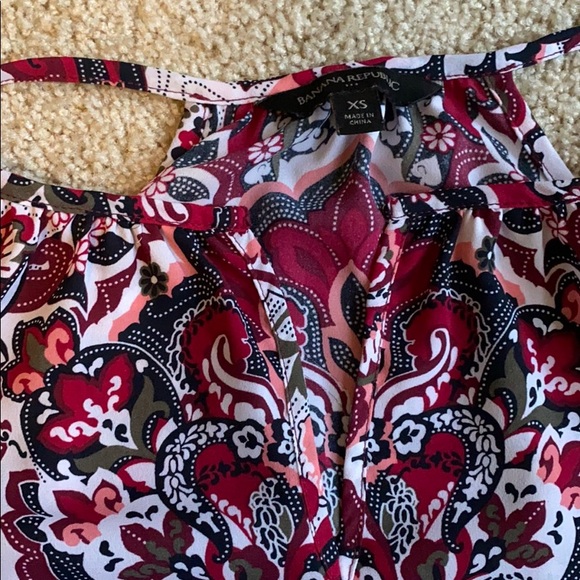 ⚡️Banana Republic like new halter tank XS - Picture 3 of 5